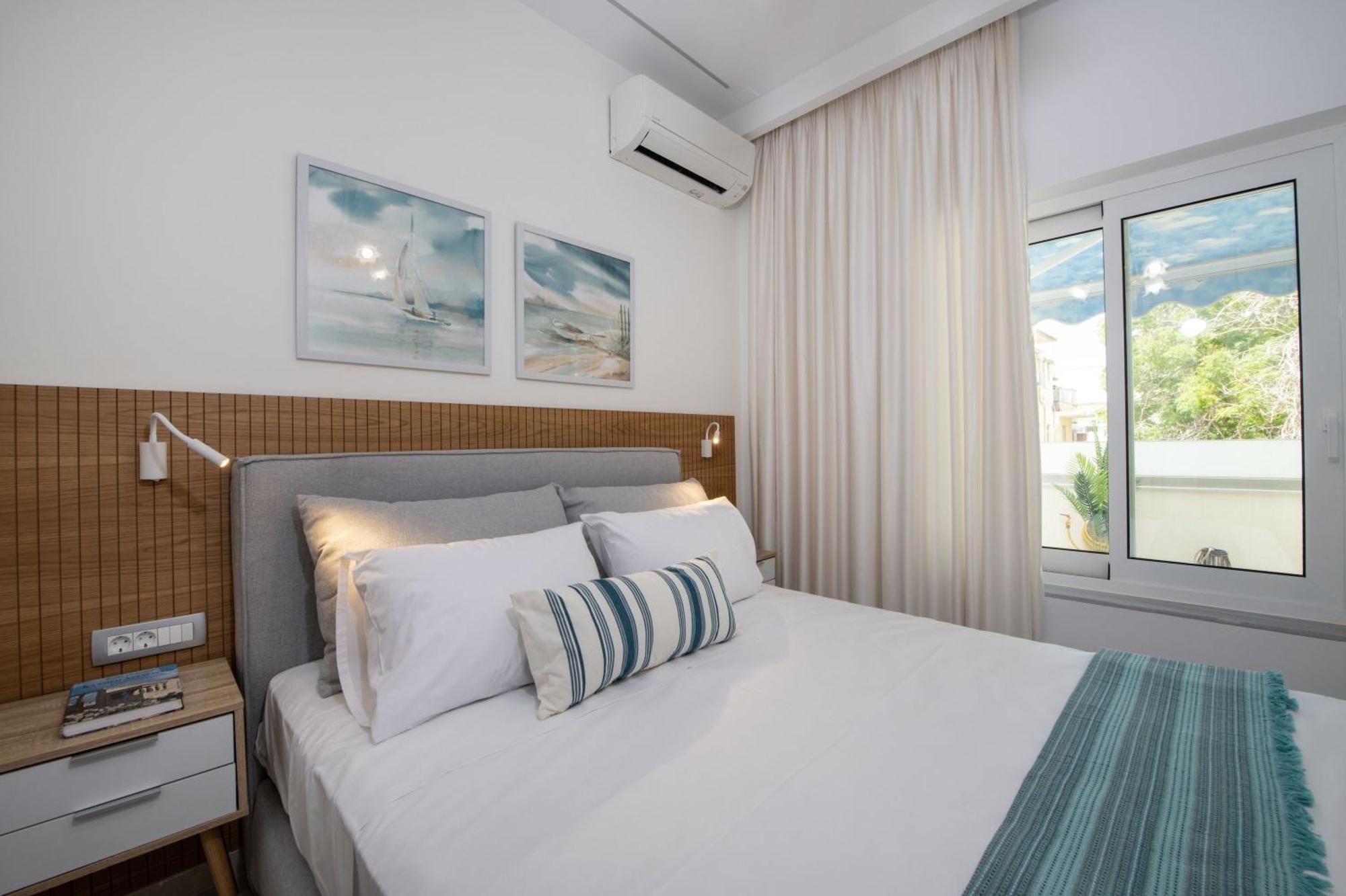 Cherry Central Luxury Suites Chania  Buitenkant foto