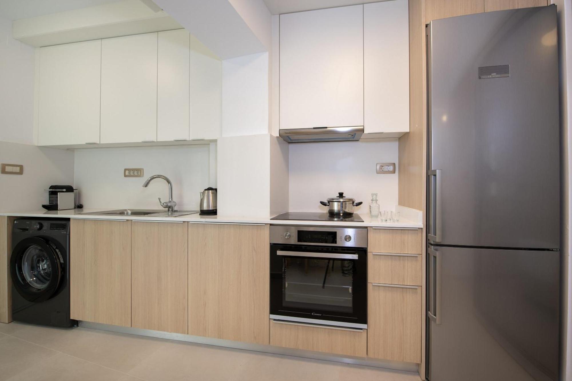 Cherry Central Luxury Suites Chania  Buitenkant foto
