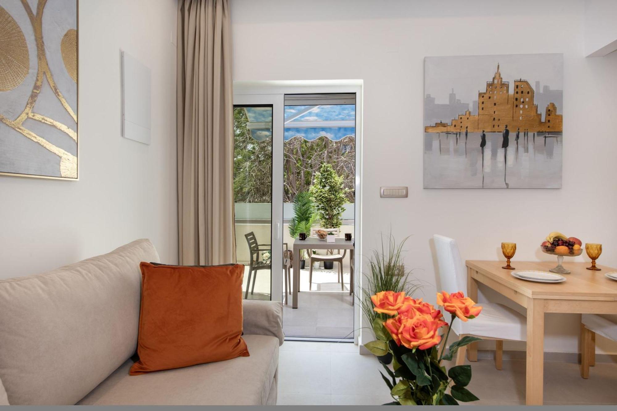 Cherry Central Luxury Suites Chania  Buitenkant foto