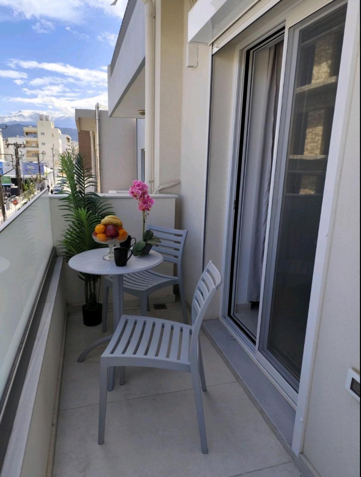 Cherry Central Luxury Suites Chania  Buitenkant foto